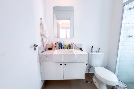 Apartamento à venda com 41m², 1 quarto e sem vaga Apartamento à venda com 41m², 1 quarto e sem vagaBanheiro da Suíte