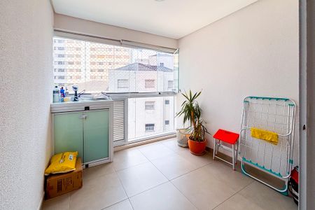Apartamento à venda com 41m², 1 quarto e sem vaga Apartamento à venda com 41m², 1 quarto e sem vagaVaranda