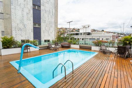 Apartamento à venda com 180m², 3 quartos e 8 vagasÁrea da Piscina