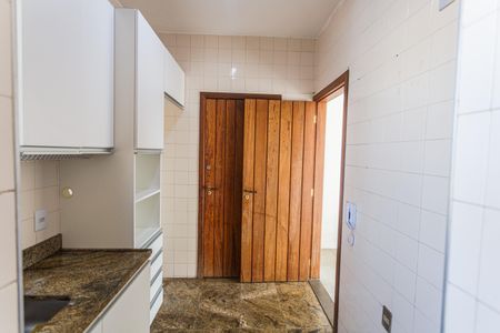 Apartamento à venda com 180m², 3 quartos e 8 vagasCozinha