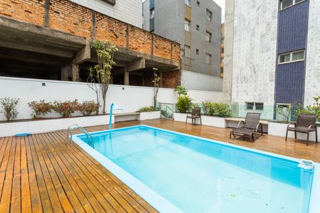 Apartamento à venda com 180m², 3 quartos e 8 vagasÁrea da Piscina