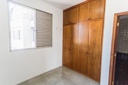 Apartamento à venda com 180m², 3 quartos e 8 vagasSuíte