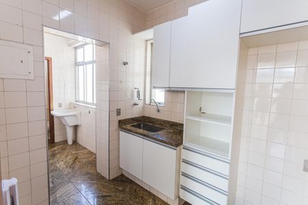 Apartamento à venda com 180m², 3 quartos e 8 vagasCozinha