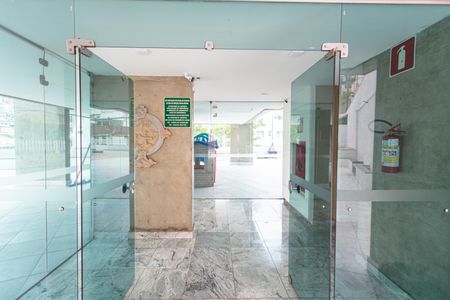 Apartamento à venda com 180m², 3 quartos e 8 vagasHall de Entrada