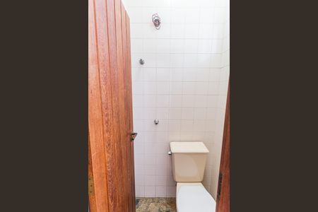 Apartamento à venda com 180m², 3 quartos e 8 vagasBanheiro de Serviço