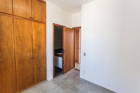 Apartamento à venda com 180m², 3 quartos e 8 vagasSuíte