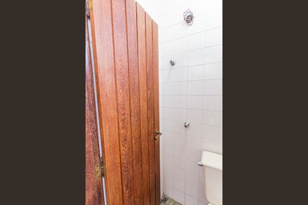 Apartamento à venda com 180m², 3 quartos e 8 vagasBanheiro de Serviço