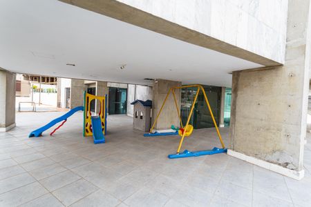 Apartamento à venda com 180m², 3 quartos e 8 vagasPlayground