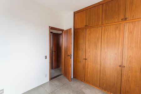 Apartamento à venda com 180m², 3 quartos e 8 vagasQuarto 1