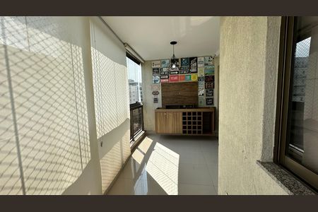 Apartamento para alugar com 90m², 3 quartos e 3 vagasVaranda
