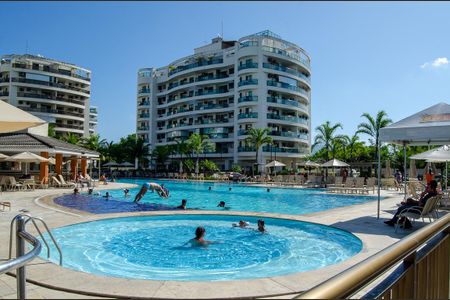 Apartamento para alugar com 90m², 3 quartos e 3 vagasÁrea comum - Piscina