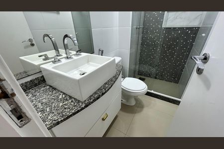 Apartamento para alugar com 90m², 3 quartos e 3 vagasBanheiro Social