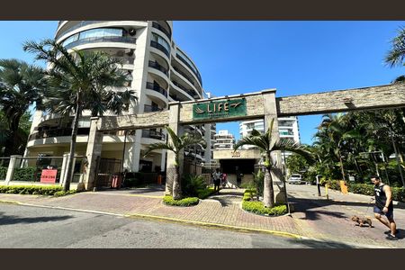Apartamento para alugar com 90m², 3 quartos e 3 vagasFachada