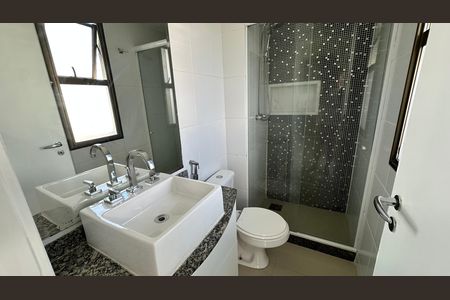 Apartamento para alugar com 90m², 3 quartos e 3 vagasBanheiro quarto 2