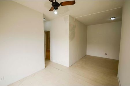 Apartamento para alugar com 65m², 2 quartos e 1 vaga Apartamento para alugar com 65m², 2 quartos e 1 vagaSala