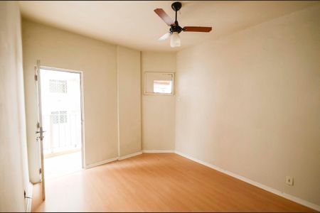 Apartamento para alugar com 65m², 2 quartos e 1 vaga Apartamento para alugar com 65m², 2 quartos e 1 vagaSuíte
