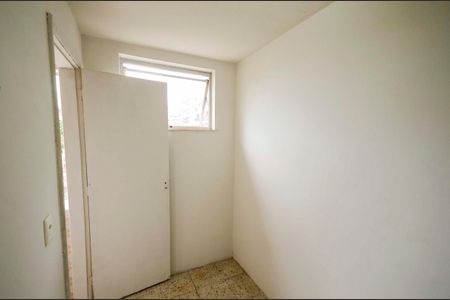 Apartamento para alugar com 65m², 2 quartos e 1 vaga Apartamento para alugar com 65m², 2 quartos e 1 vagaQuarto de Serviço