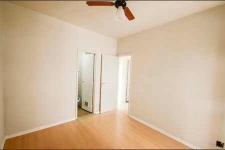 Apartamento para alugar com 65m², 2 quartos e 1 vaga Apartamento para alugar com 65m², 2 quartos e 1 vagaSuíte