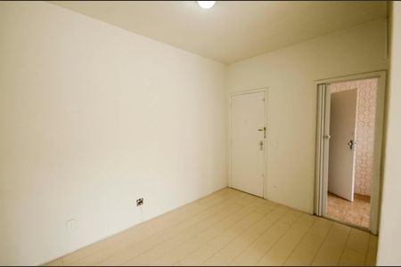 Apartamento para alugar com 65m², 2 quartos e 1 vaga Apartamento para alugar com 65m², 2 quartos e 1 vagaSala