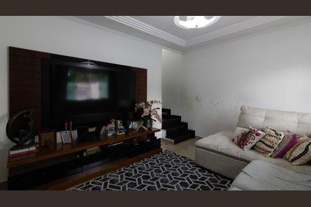 Casa à venda com 134m², 3 quartos e 4 vagasSala