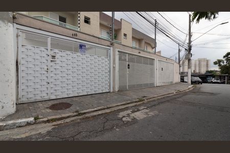 Casa à venda com 134m², 3 quartos e 4 vagasFachada e plaquinha