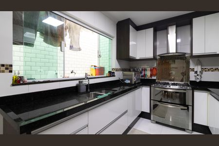 Casa à venda com 134m², 3 quartos e 4 vagasCozinha