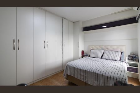 Casa à venda com 134m², 3 quartos e 4 vagasSuíte