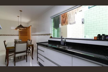 Casa à venda com 134m², 3 quartos e 4 vagasCozinha