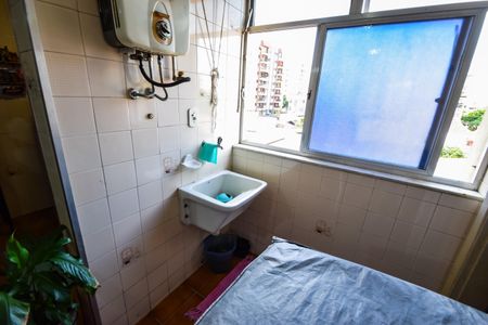 Apartamento à venda com 92m², 3 quartos e 1 vagaÁrea de Serviço