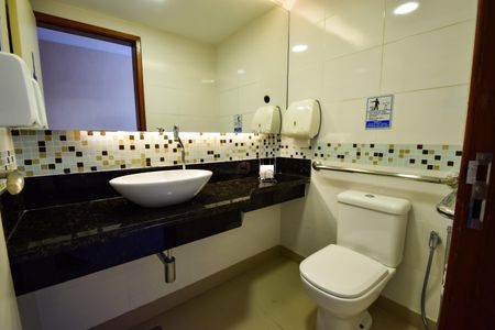 Apartamento à venda com 92m², 3 quartos e 1 vagaBanheiro do Play - Masculino