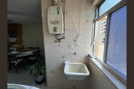 Apartamento à venda com 92m², 3 quartos e 1 vagaÁrea de Serviço