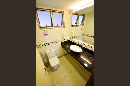 Apartamento à venda com 92m², 3 quartos e 1 vagaBanheiro do Play - Feminino