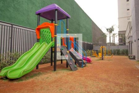 Apartamento para alugar com 27m², 1 quarto e sem vaga Apartamento para alugar com 27m², 1 quarto e sem vagaÁrea comum - Playground