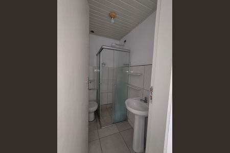 Casa para alugar com 35m², 1 quarto e sem vaga Casa para alugar com 35m², 1 quarto e sem vagaBanheiro