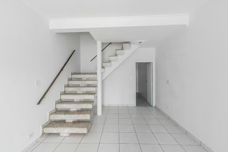 Casa à venda com 230m², 5 quartos e 1 vagaSala