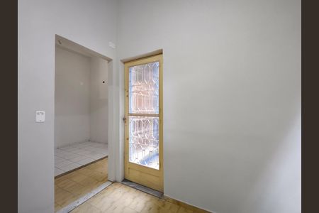 Casa para alugar com 75m², 2 quartos e 1 vaga Casa para alugar com 75m², 2 quartos e 1 vagaSala