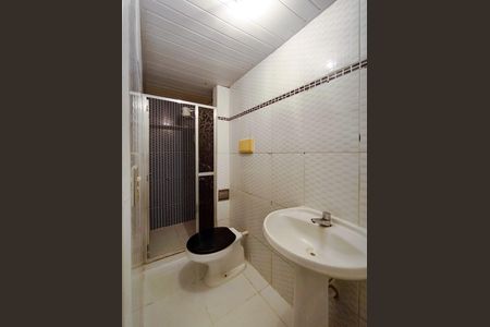 Casa para alugar com 75m², 2 quartos e 1 vaga Casa para alugar com 75m², 2 quartos e 1 vagaBanheiro