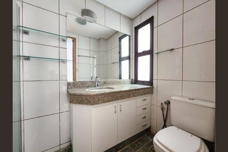 Apartamento à venda com 157m², 4 quartos e 2 vagasBanheiro da Suíte