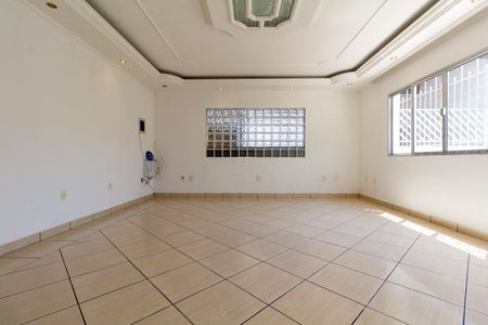 Sala de casa para alugar com 3 quartos, 373m² em Vila Ré, São Paulo