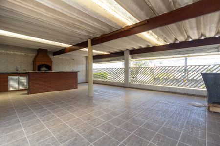 Casa à venda com 373m², 3 quartos e 8 vagas Casa à venda com 373m², 3 quartos e 8 vagasVaranda