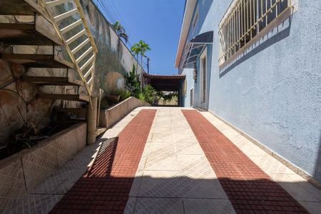 Casa à venda com 373m², 3 quartos e 8 vagas Casa à venda com 373m², 3 quartos e 8 vagasGaragem