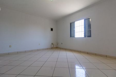 Casa à venda com 373m², 3 quartos e 8 vagas Casa à venda com 373m², 3 quartos e 8 vagasQuarto 1