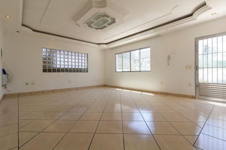Sala de casa para alugar com 3 quartos, 373m² em Vila Ré, São Paulo