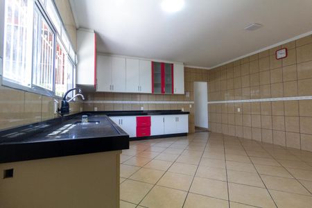 Casa à venda com 373m², 3 quartos e 8 vagas Casa à venda com 373m², 3 quartos e 8 vagasCozinha