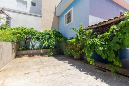 Casa à venda com 373m², 3 quartos e 8 vagas Casa à venda com 373m², 3 quartos e 8 vagasQuintal