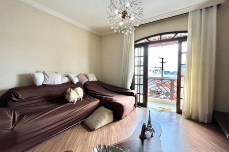 Casa à venda com 185m², 3 quartos e sem vagaSala