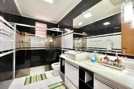 Casa à venda com 185m², 3 quartos e sem vagaBanheiro