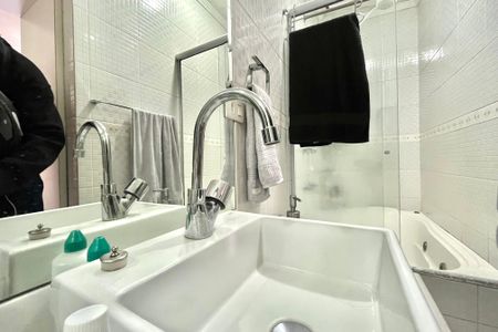 Casa à venda com 185m², 3 quartos e sem vagaBanheiro da Suíte