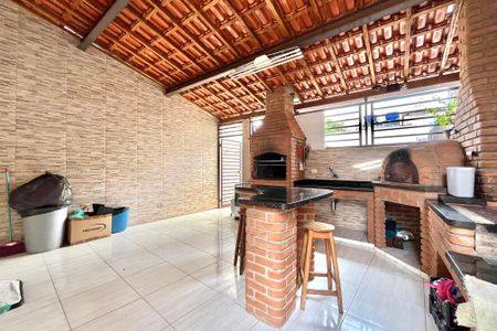 Casa à venda com 185m², 3 quartos e sem vagaChurrasqueira