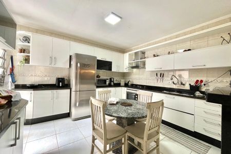 Casa à venda com 185m², 3 quartos e sem vagaCozinha